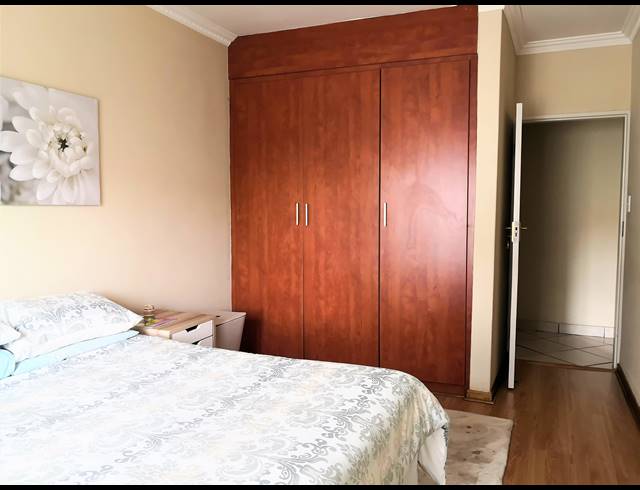 4 BEDROOM HOUSE FOR SALE IN WILLOW ACRES
